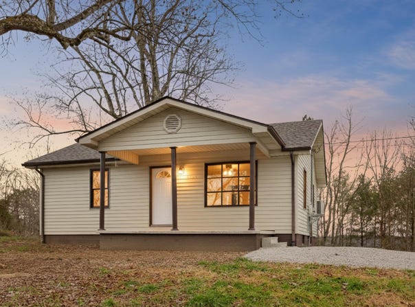 1929 Lower Adkinstown Road, McKee, KY 40447