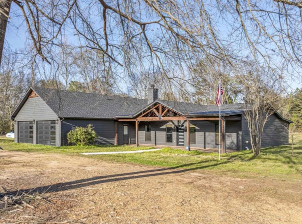 512 Pine St, Winthrop, AR 71866