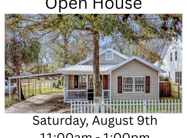 1112 Robinson Street, Ocean Springs, MS 39564