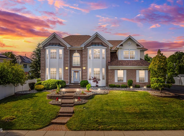 3 Knightsbridge Place, Jackson, NJ 08527