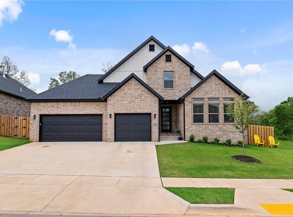1523 Padova  AVE, Tontitown, AR 72762