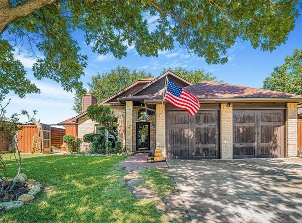 3301 Cathedral Drive, Grand Prairie, TX 75052