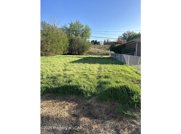 103 E Oak Street, Pittston, PA 18640