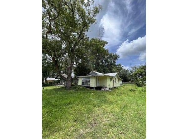 218 W FOX Street, Hastings, FL 32145