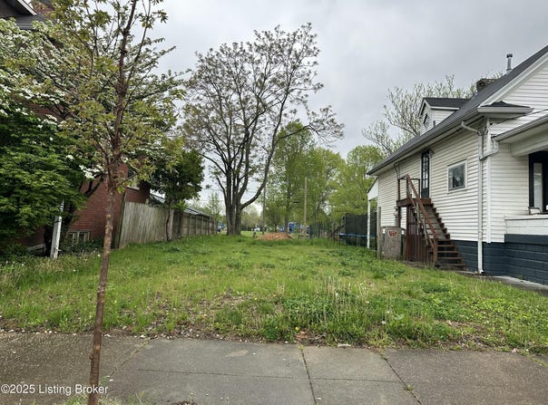 632 E Oak St, Louisville, KY 40203