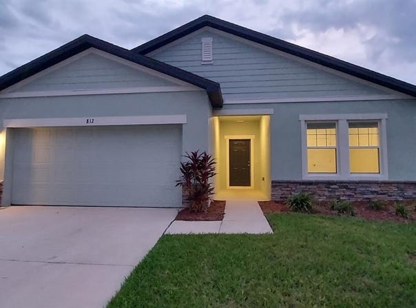 812 KINGS PINE Court, RUSKIN, FL 33570