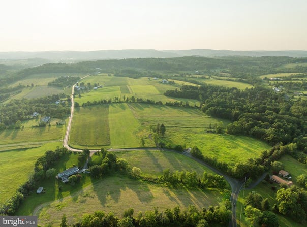 3001 SCHWOYER ROAD, EAST GREENVILLE, PA 18041