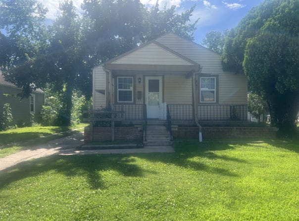 647 N Erie Ave, Wichita, KS 67214