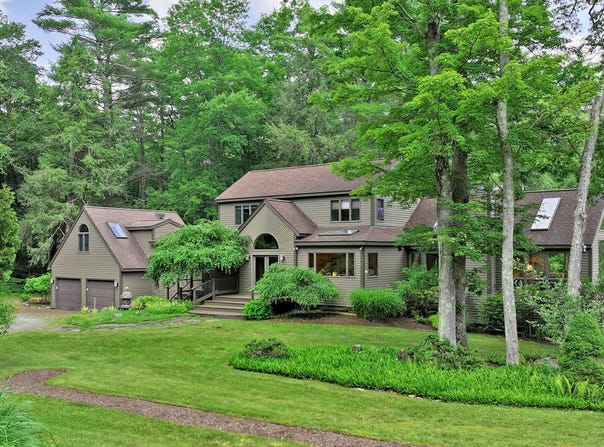 355 Adsit Crosby Rd, New Marlborough, MA 01230