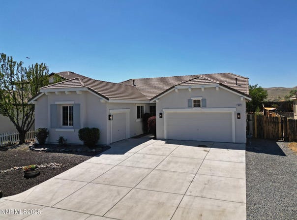 2827 S Fork Road, Fernley, NV 89408