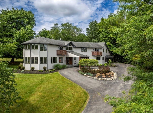 19 Narla Lane, New Hartford, NY 13413
