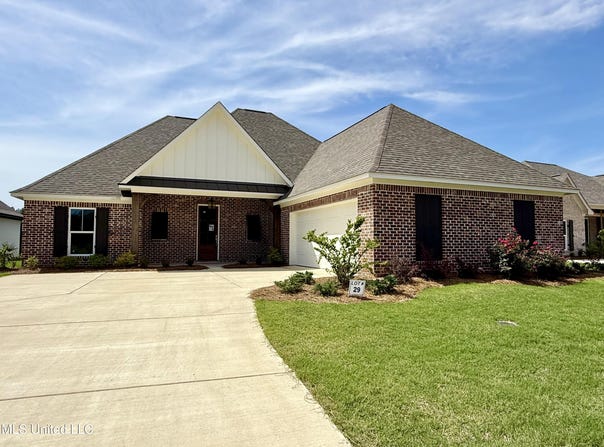 305 Tremont Drive, Florence, MS 39073