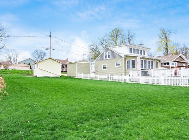 40 Beacon Light Lane, Buckeye Lake, OH 43008
