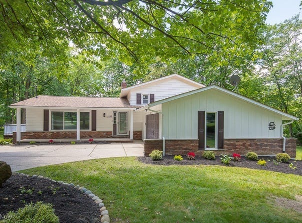 343 Spring Grove Drive, Tallmadge, OH 44278