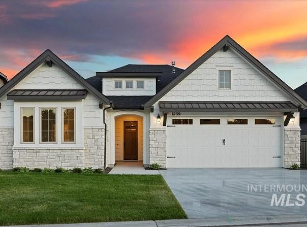 180 N Shady Tree Ln, Eagle, ID 83616