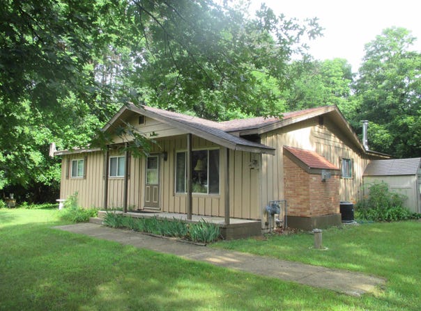255 4th Street, Montello, WI 53949