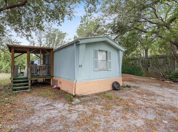 53 Elm Road, Southport, NC 28461