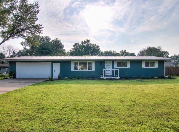 112 NE 16th Street, Menomonie, WI 54751