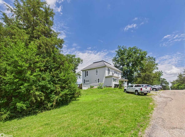 501 Spring Street, Hedrick, IA 52563