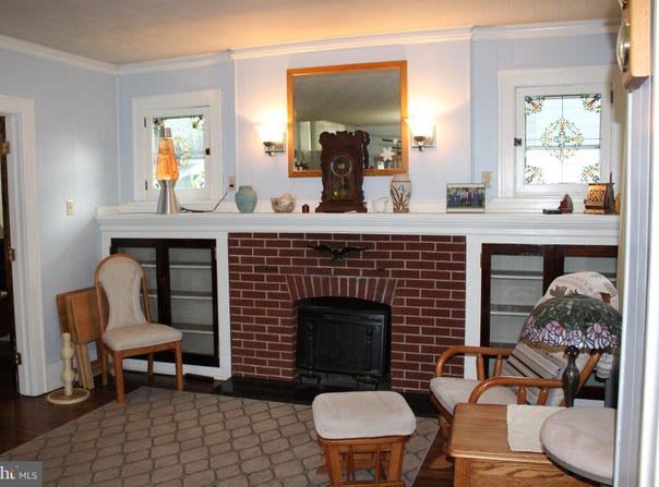 156 W. GRAND AVENUE, TOWER CITY, PA 17980