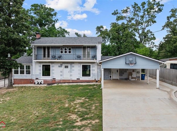 625 Emmons Street, Kilgore, TX 75662