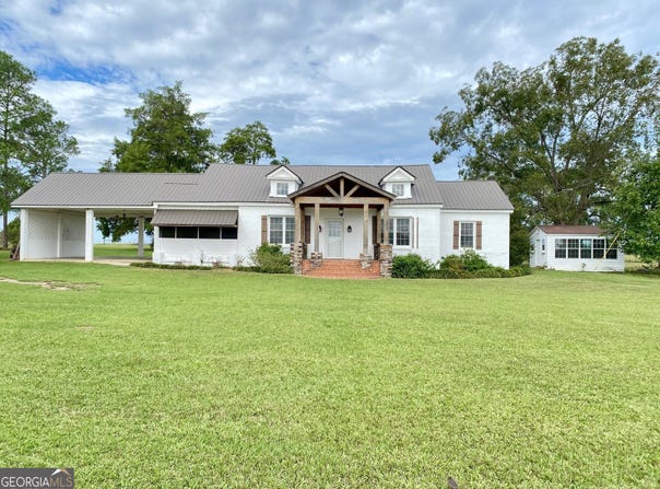 1088 Tippettville, Pineview, GA 31071