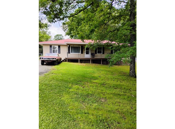 410 Barry St, Fort Payne, AL 35968