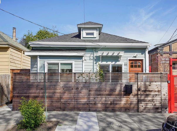 3334 Magnolia St, Oakland, CA 94608