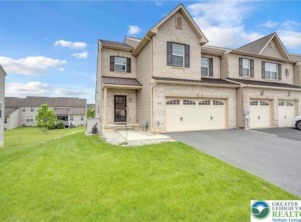 4487 Cottonwood Drive, Lower Nazareth Twp, PA 18064