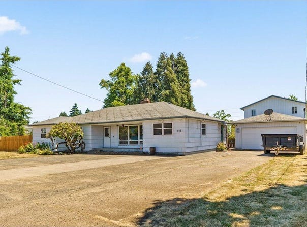 1792 HAYDEN BRIDGE RD, Springfield, OR 97477