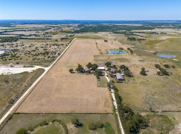 7165 County Road 1232, Godley, TX 76044