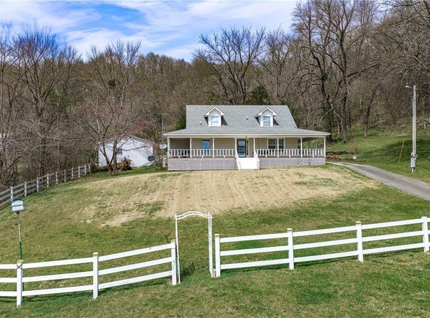 19271 Vineyard Road, Canehill, AR 72717