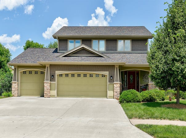 13001 Twana Drive, Urbandale, IA 50323