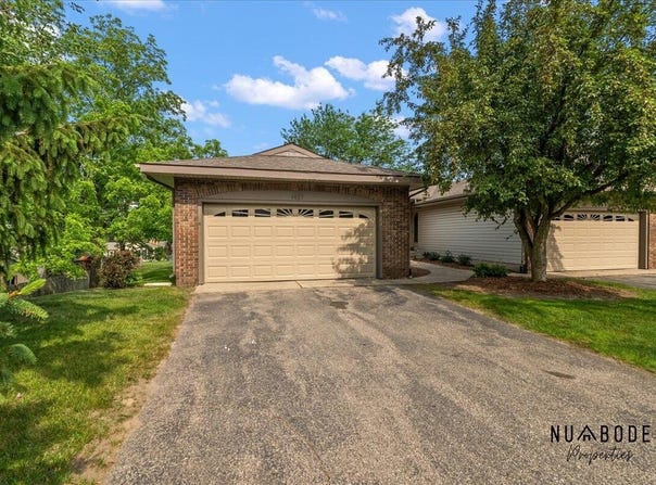 1427 Atlantic Street NW, Grand Rapids, MI 49504