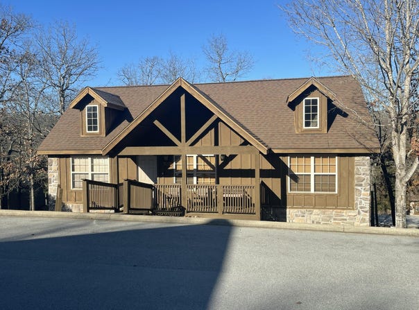61 Bells Ave., Branson West, MO 65737