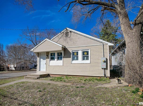 2217 W MARQUETTE Street, Peoria, IL 61605