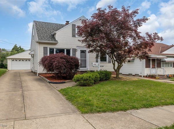 15709 Northwood Avenue, Maple Heights, OH 44137
