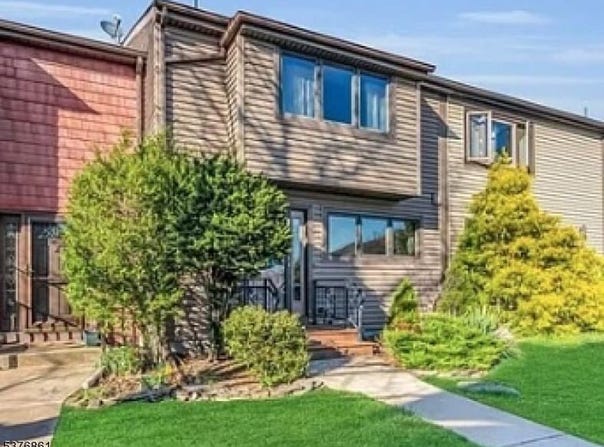124 Brookside Ln, Hillsborough Twp., NJ 08844