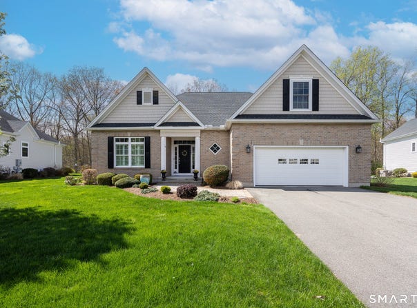 305 Richmond Glen Drive, Cheshire, CT 06410