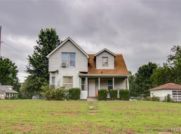 2600 Salu Street, Alton, IL 62002