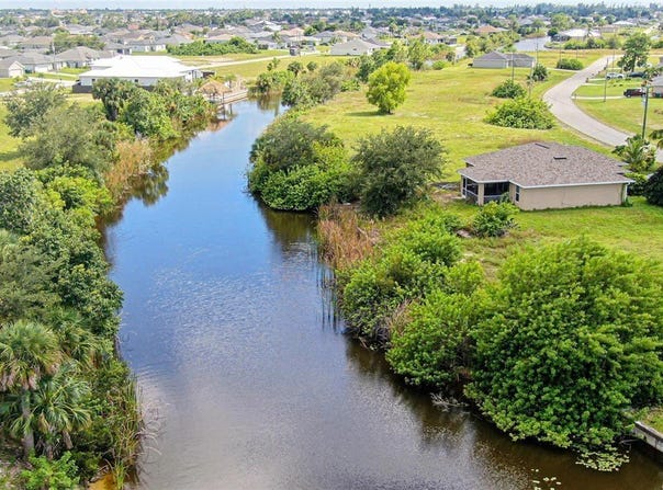 523 NW 19th Place, Cape Coral, FL 33993