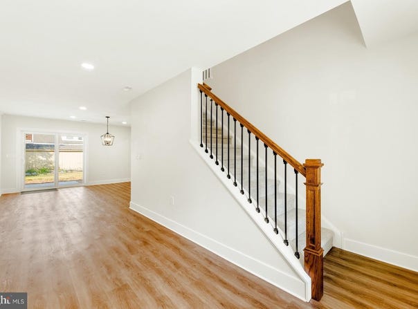 1805 GRIEB AVENUE, LEVITTOWN, PA 19057