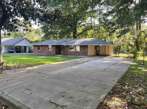 3643 W BIG BEND Dr, Memphis, TN 38116
