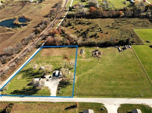 371 SW 1201 Road, Holden, MO 64040
