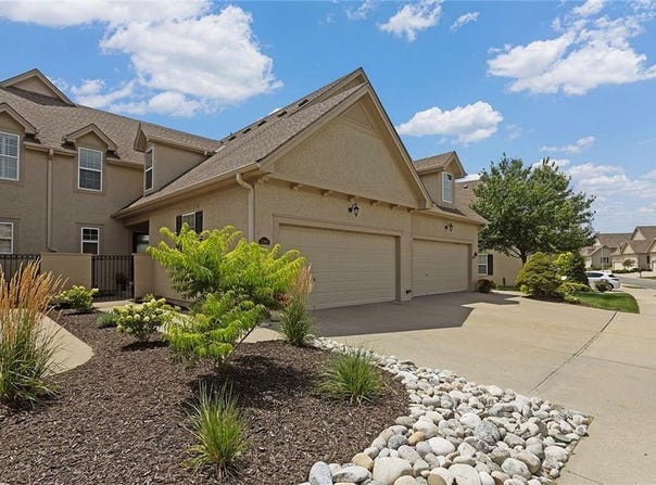 2303 NE 107th Terrace, Kansas City, MO 64155