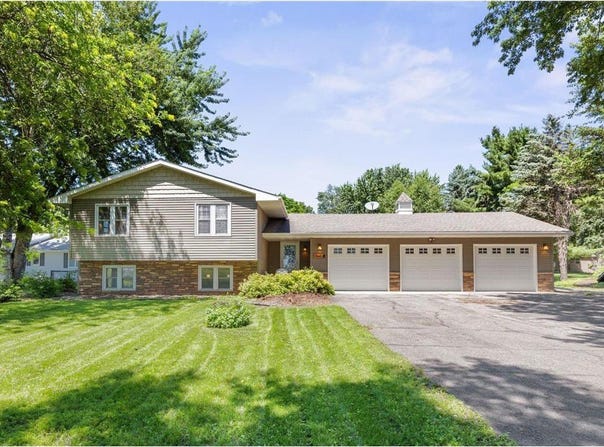 70190 218th Street, Dassel, MN 55325