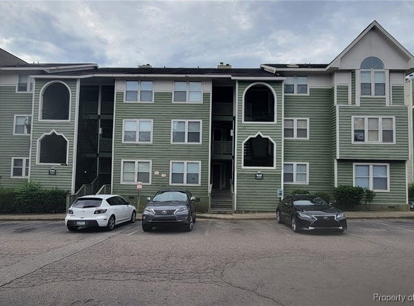 946 Stewarts Creek Drive unit: 8, Fayetteville, NC 28314