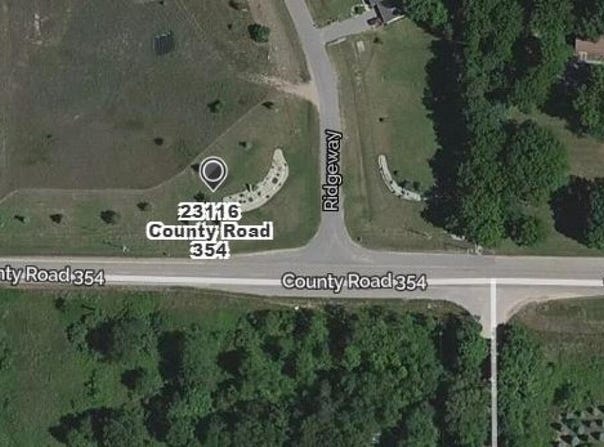 23116 CR 354, Lawton, MI 49065