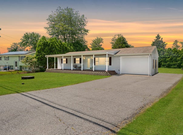 503 Chesterfield Road, Montville, CT 06370