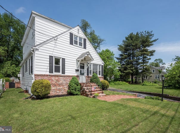 514 CHAPEL AVENUE W, CHERRY HILL, NJ 08002